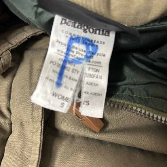 Patagonia toggle down jacket green Women’s sz small - Picture 6 of 11